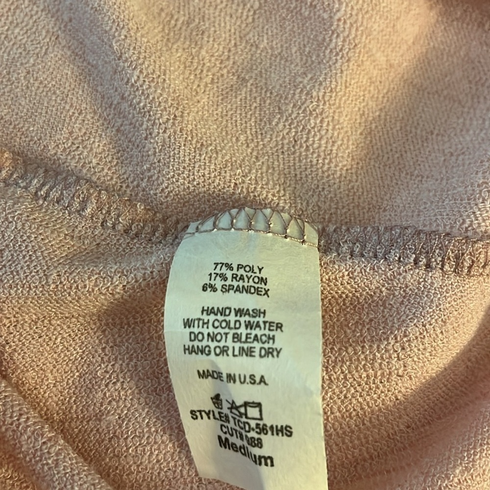 Twenty Ten light pink colored shrug. Size Medium. - Picture 7 of 7